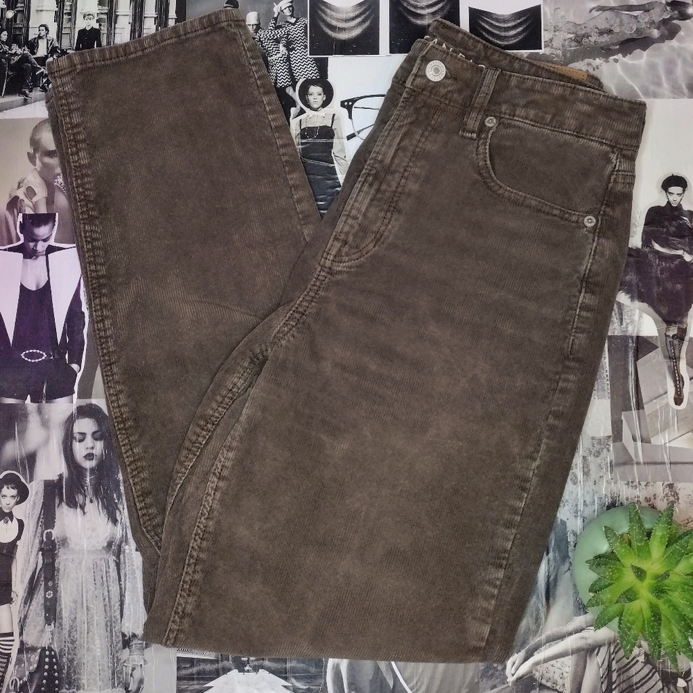 AMERICAN EAGLE - Brown Corduroy Pants (stretch style)